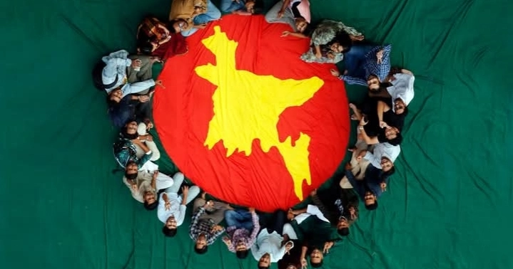 Three-day program 'Rokte Ranga Bijoy Amar’ concludes at DU TSC