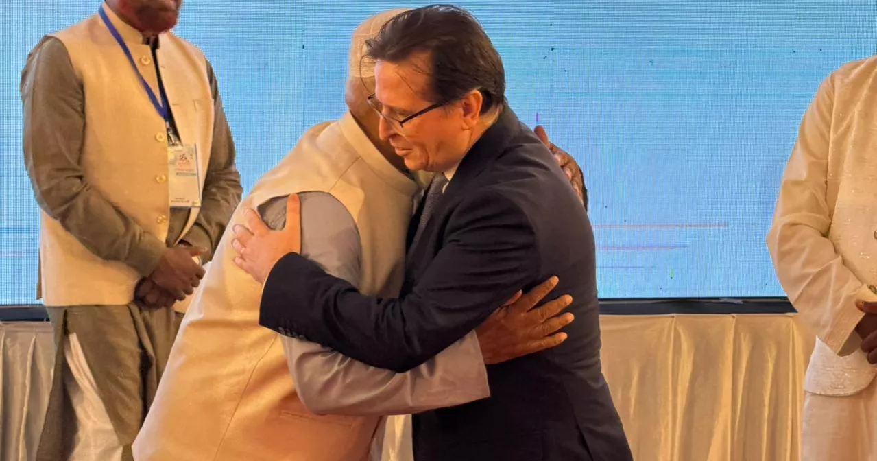 Jamaat Ameer exchanges Eid greetings with diplomats