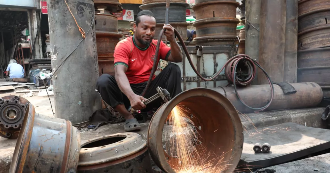 Dholaikhal: Still the go-to place for used vehicle parts