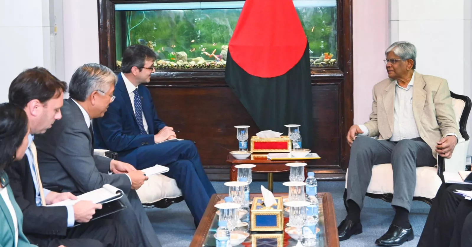 Meeting with Chief Adviser Yunus: US extends support for fostering inclusive growth, institution building in Bangladesh