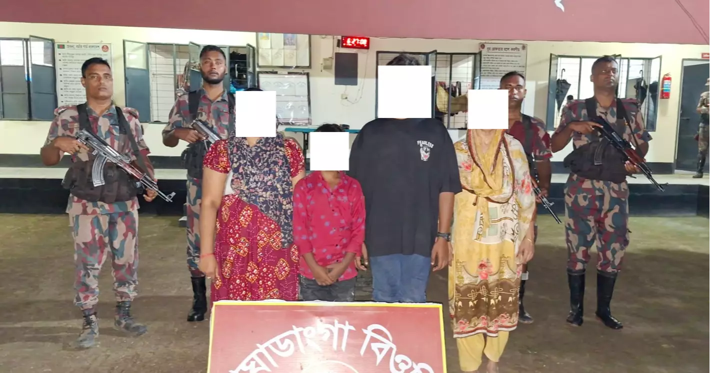 BSF hands over six Bangladeshis in Jhenaidah