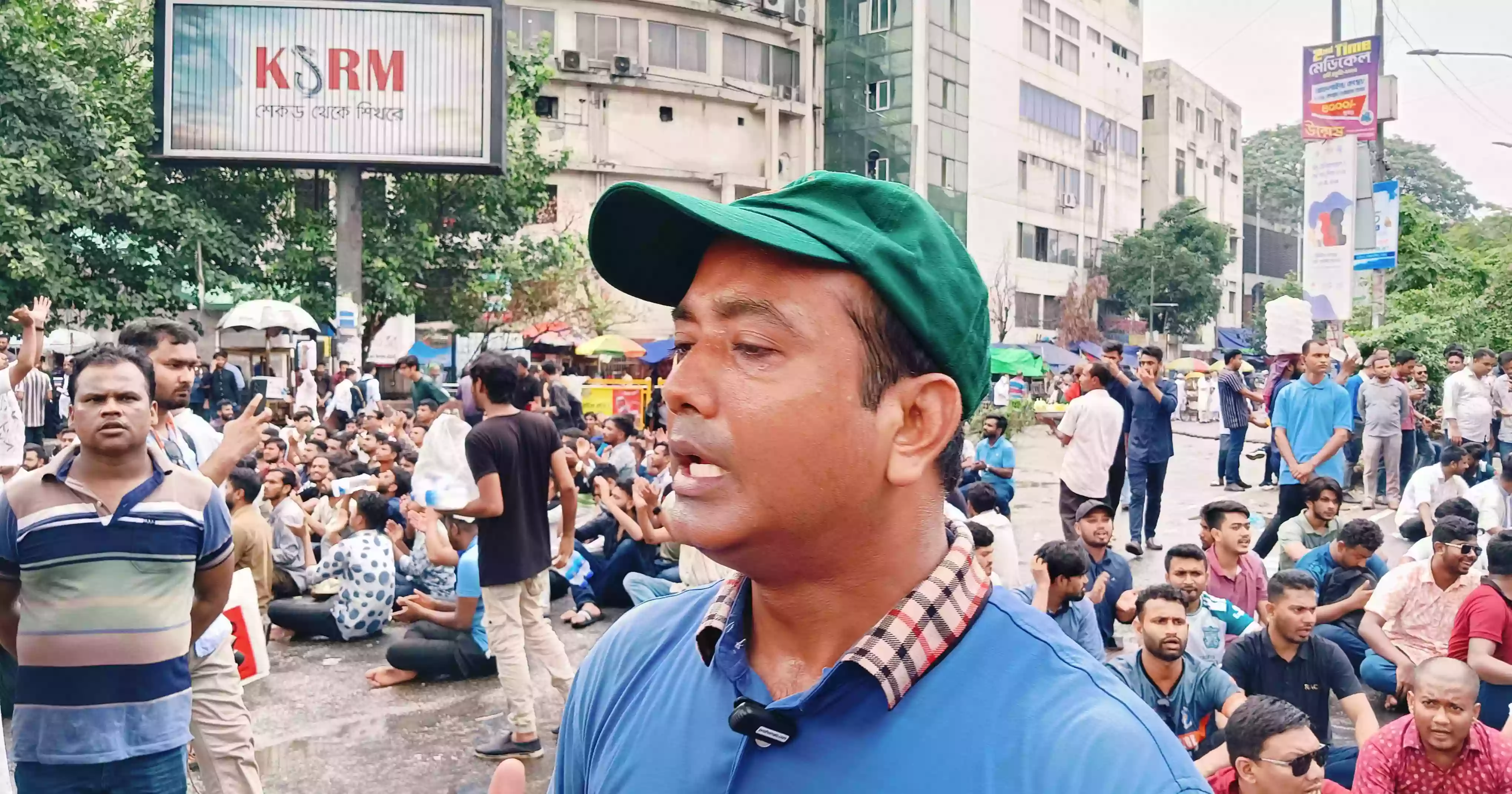 JCD stages sit-in at Shahbagh protesting Shammo killing amid rain, halting traffic