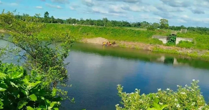 Teesta irrigation project: Water in canals, but thousands of farmers struggle to irrigate fields