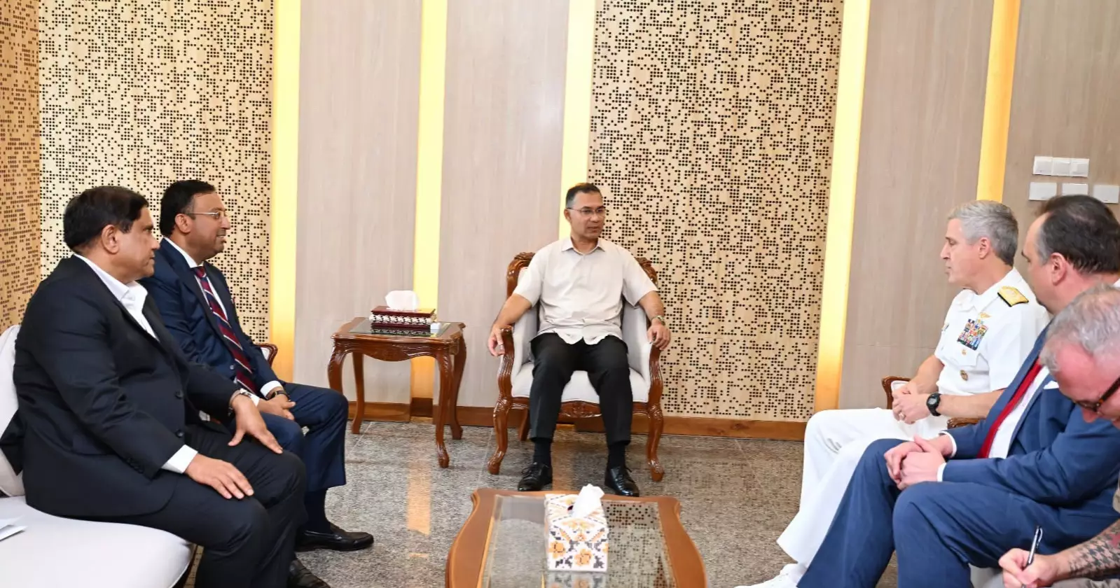 PM, US Pacific Fleet commander discuss defence cooperation, regional security