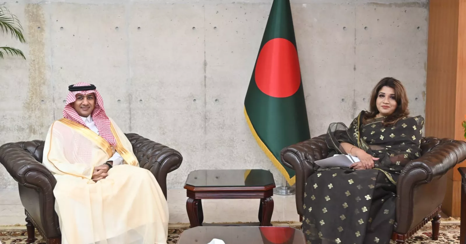 Saudi Arabia issues 1.4m visas for Bangladeshis, 750,000 for work