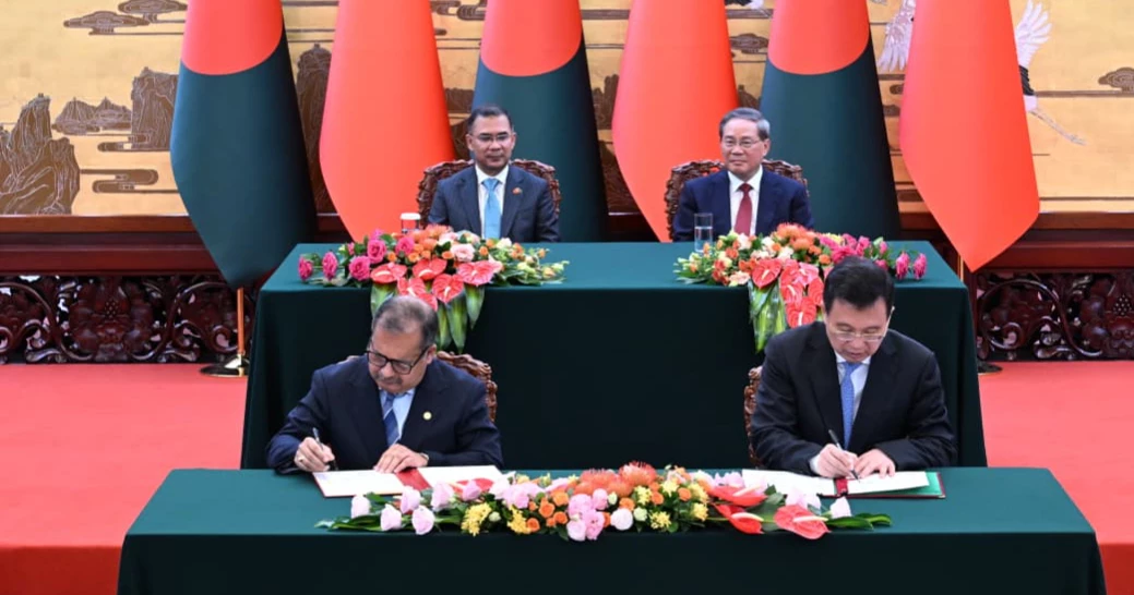 PM Tarique, Chinese Premier Li Qiang hold bilateral talks in Beijing; several MoUs signed