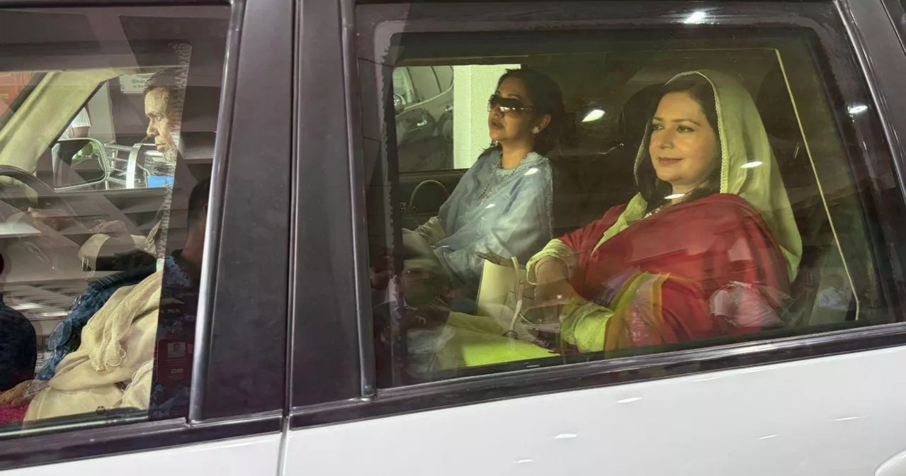 Khaleda returning to Gulshan home, Zubaida ends 17-year exile by her side
