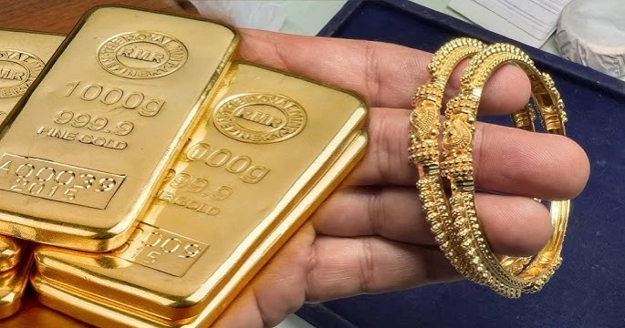 gold investment risks benefits