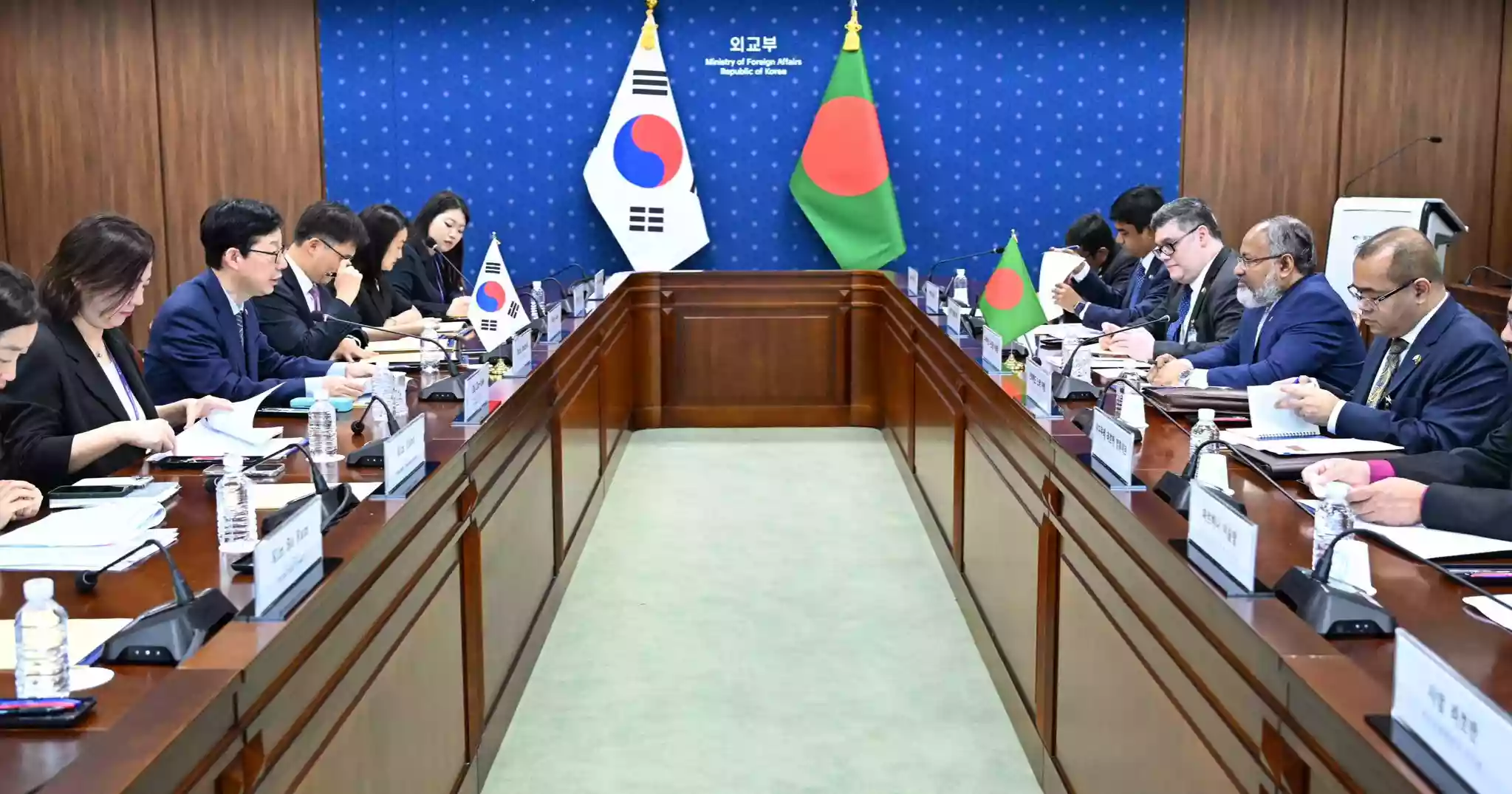 FOC: Dhaka, Seoul agree to explore strategic partnership