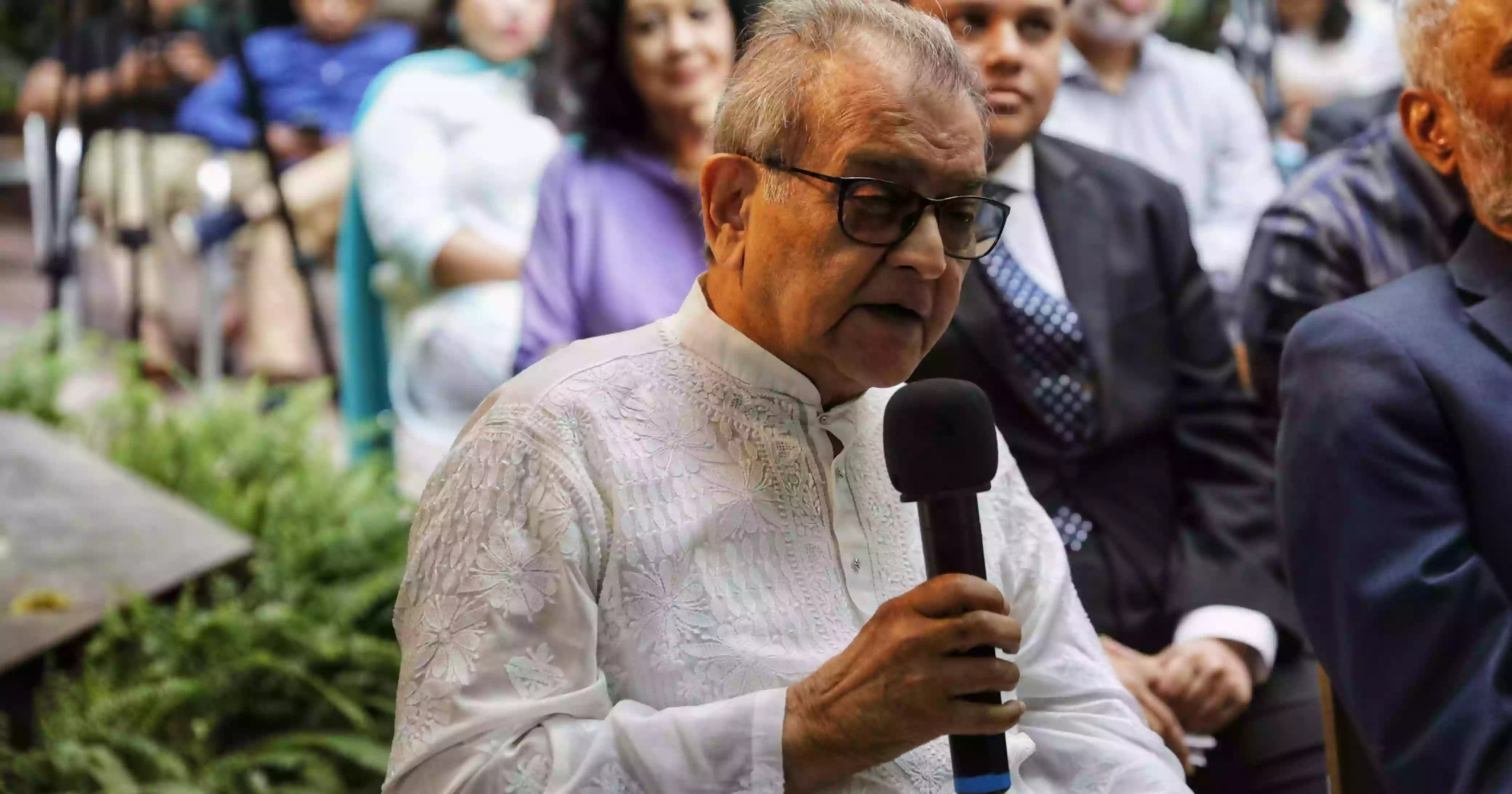 Former US diplomats stress rights, responsibilities and democracy in Bangladesh