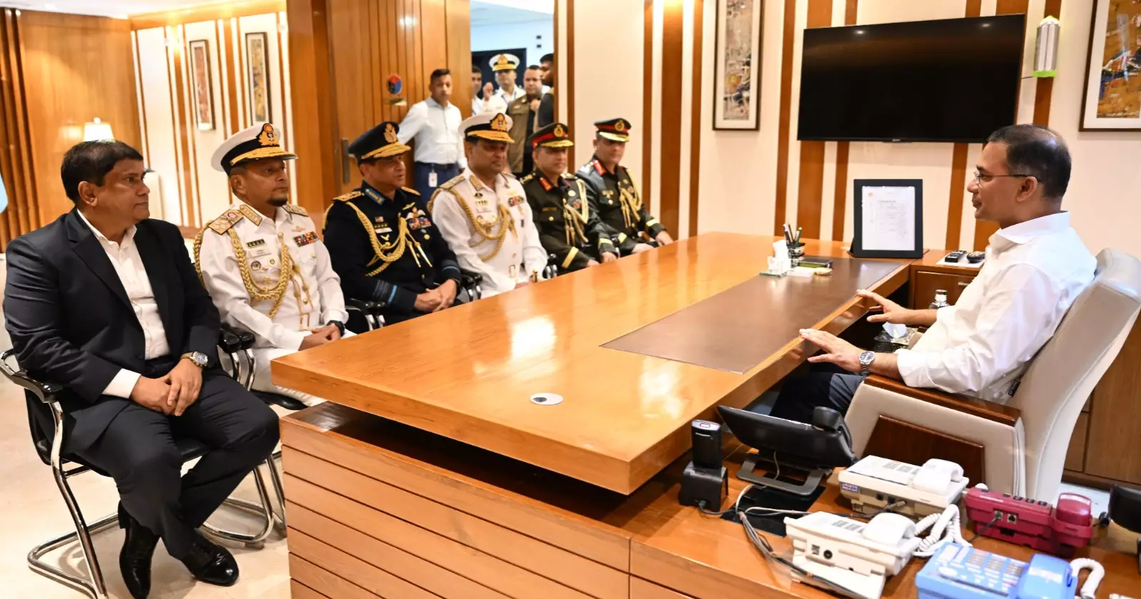 New Navy Chief adorned with Vice-Admiral rank badge