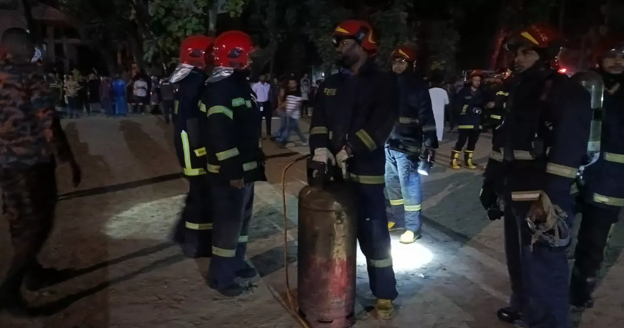 Fire breaks out at DU’s Bijoy Ekattor Hall