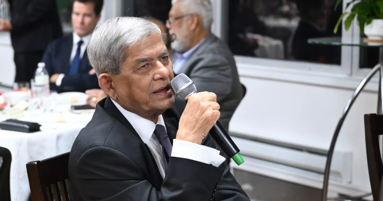 Labour reforms crucial in attracting large-scale FDI to Bangladesh: Prof Yunus 