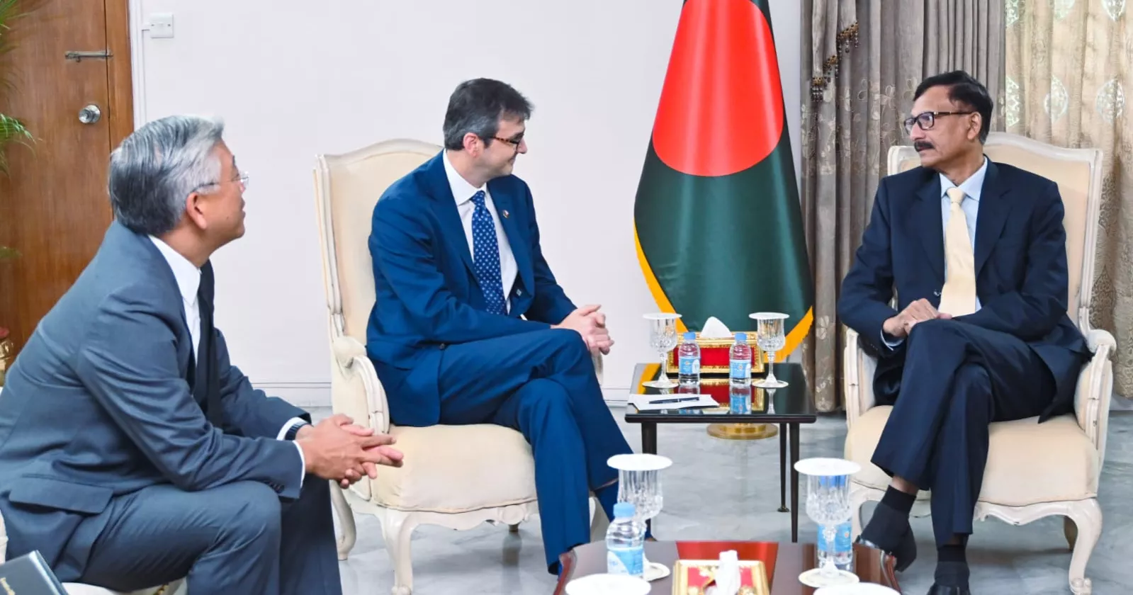 Meeting with Chief Adviser Yunus: US extends support for fostering inclusive growth, institution building in Bangladesh