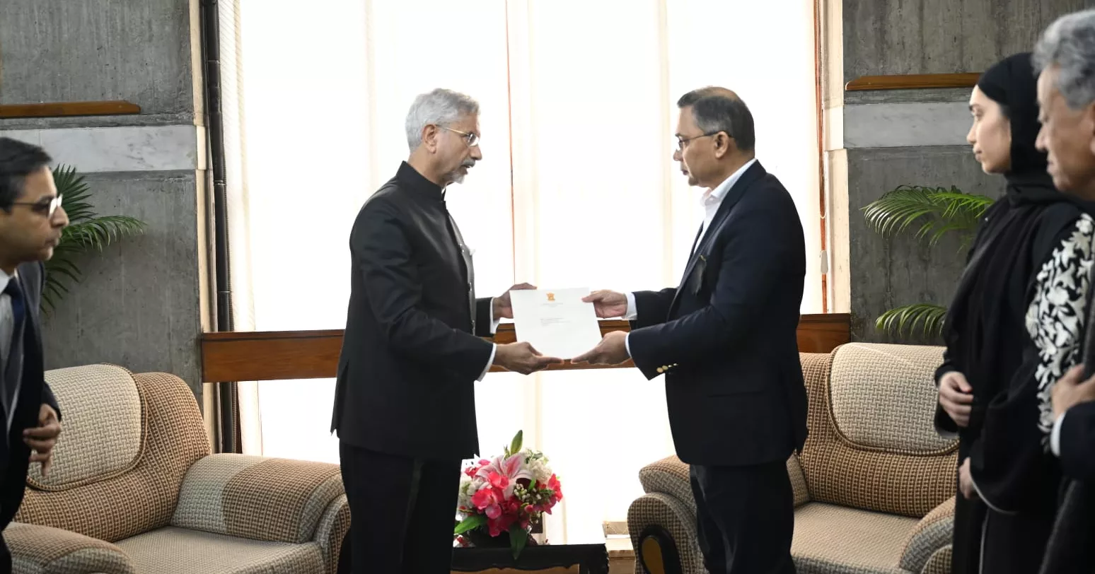 Jaishankar hands over PM Modi’s personal letter to Tarique Rahman
