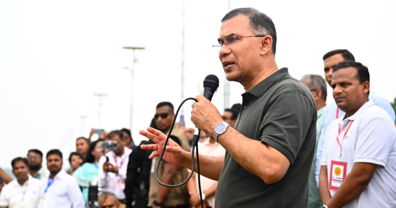 PM urges people to protect environment through collective action