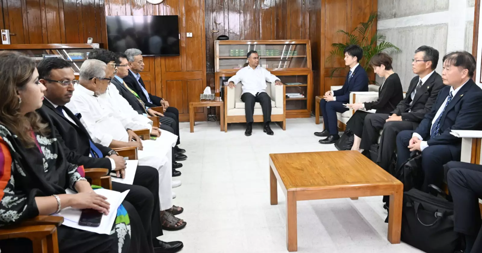 Japanese PM’s special envoy calls on PM, seeks stronger tech ties