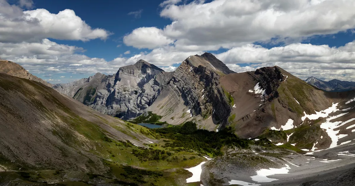 Why Mount Damavand, Asia’s tallest volcano, is so famous