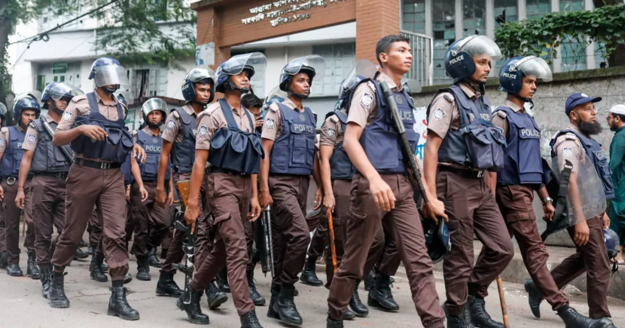 Dozens injured as JCD, Shibir men clash at several Dhaka campuses