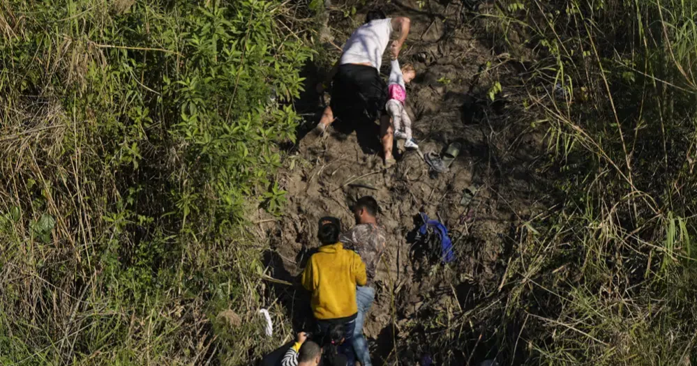 Migrants near US border face cold wait for key asylum ruling