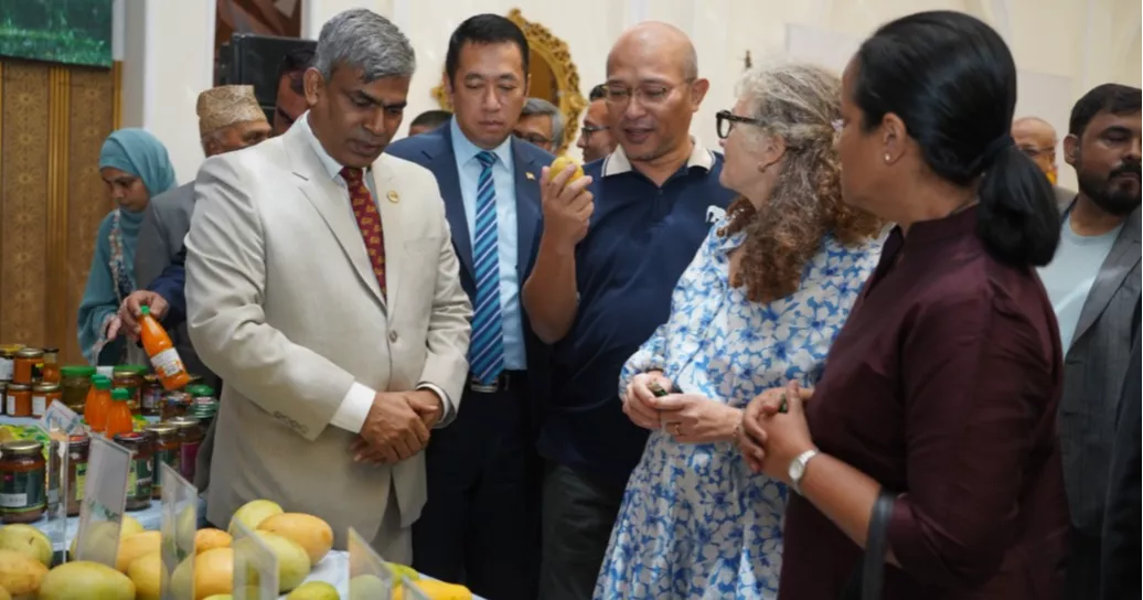 Rich diversity of Bangladeshi mangoes showcased in Kathmandu