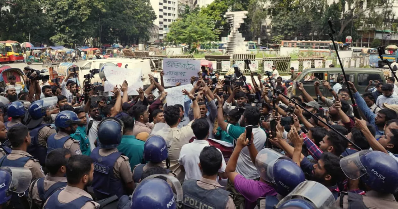 Job question leak: Jubo Shakti stages protest, demands state minister’s resignation