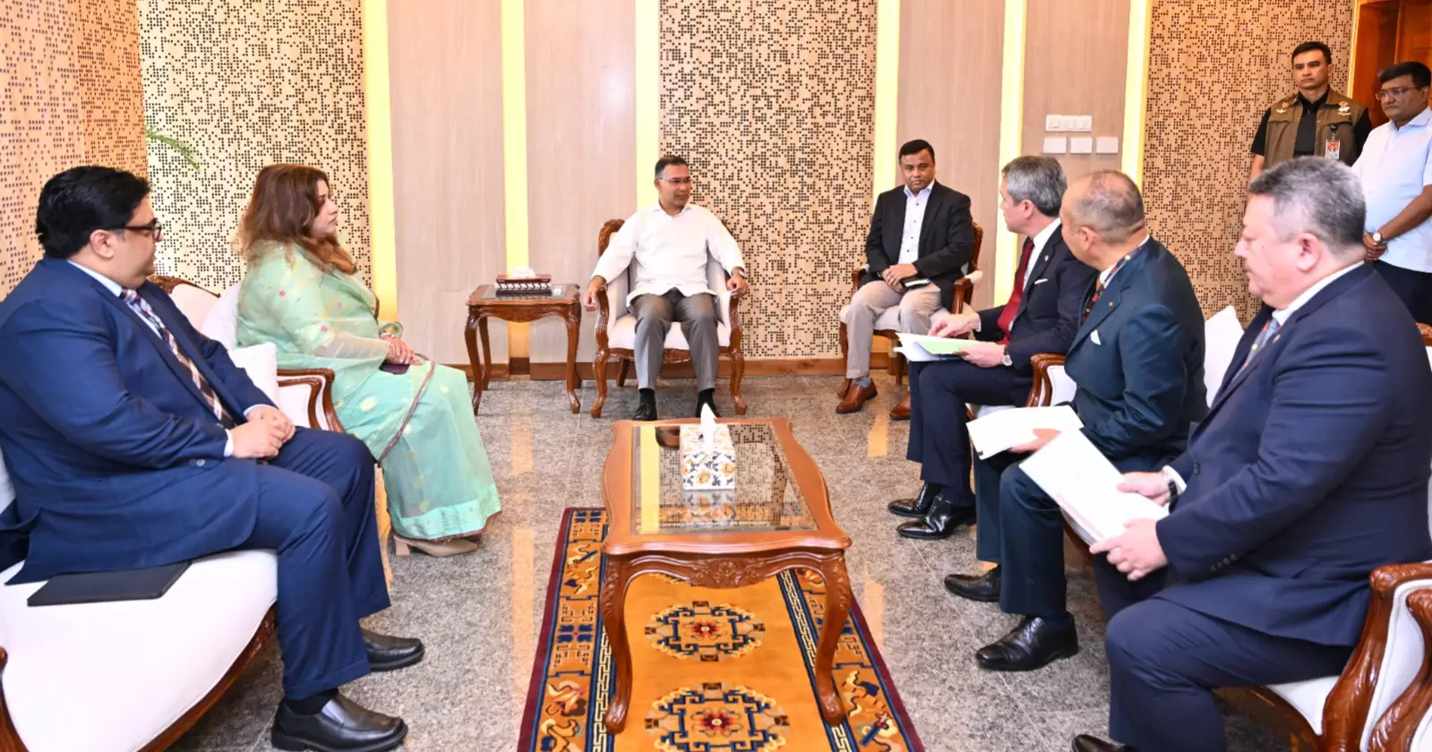 PM seeks Marubeni investment in AI data centre, 2nd KAFCO plant