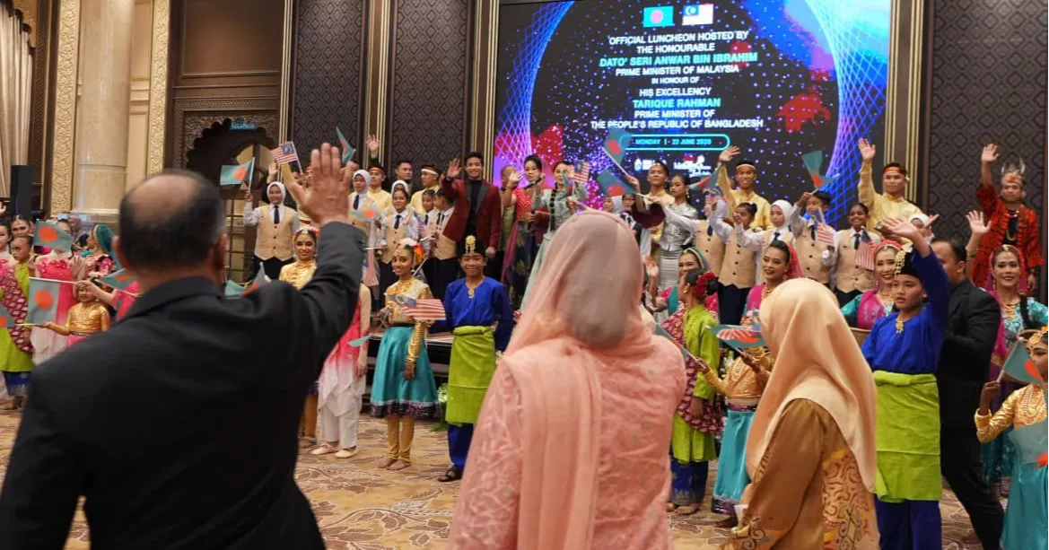 Malaysia treats PM Tarique to Durian, Bangladeshi Jackfruit at state luncheon