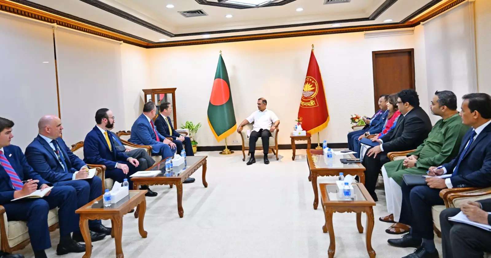 PM seeks expanded US investment, stronger economic ties during talks with Sergio Gor