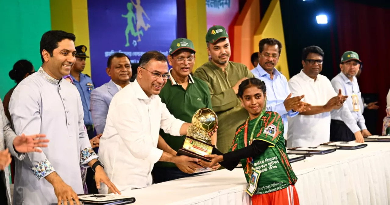PM urges children to grow with confidence, take Bangladesh to world stage
