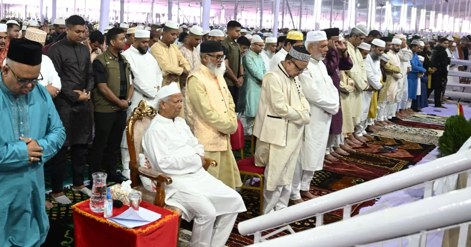 Dr Yunus vows to build a new Bangladesh making unity permanent