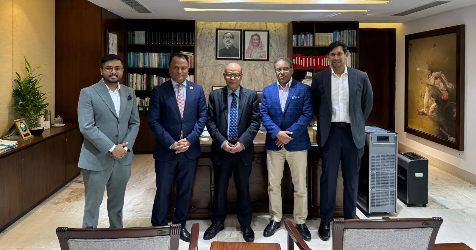Canada Bangladesh Alumni Association Executive Committee meets Finance Minister