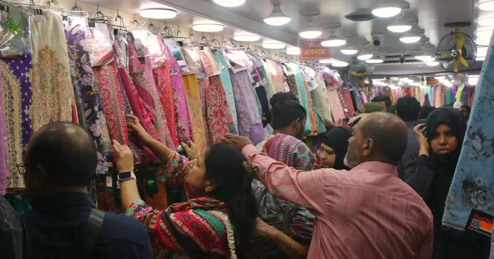 Festive shopping frenzy grips Dhaka markets before Eid