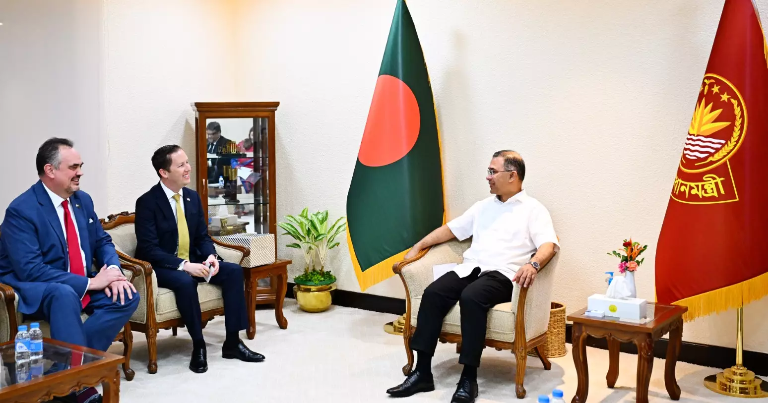 PM seeks expanded US investment, stronger economic ties during talks with Sergio Gor