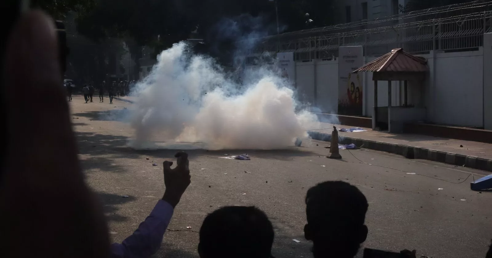 Students dispersed from Secretariat, now assembling in Stadium Market area