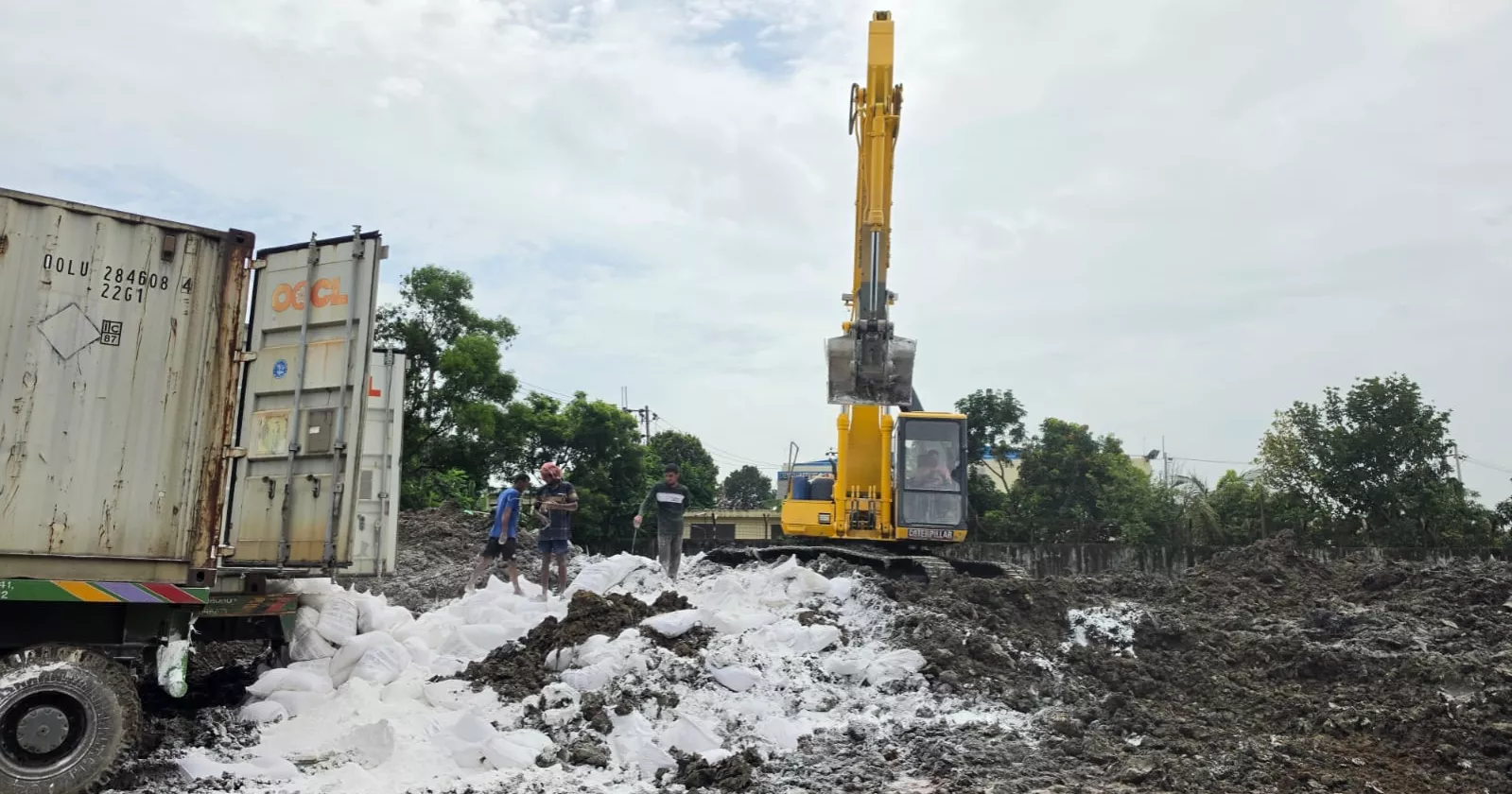 Ctg Customs House to destroy 126 containers of unauctionable goods