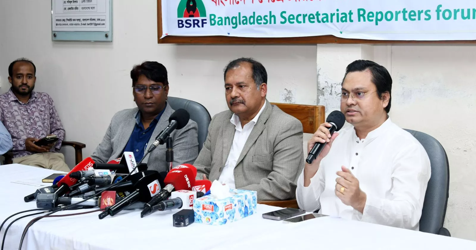 Accreditation card plan to resolve Secretariat entry issue: Info Minister