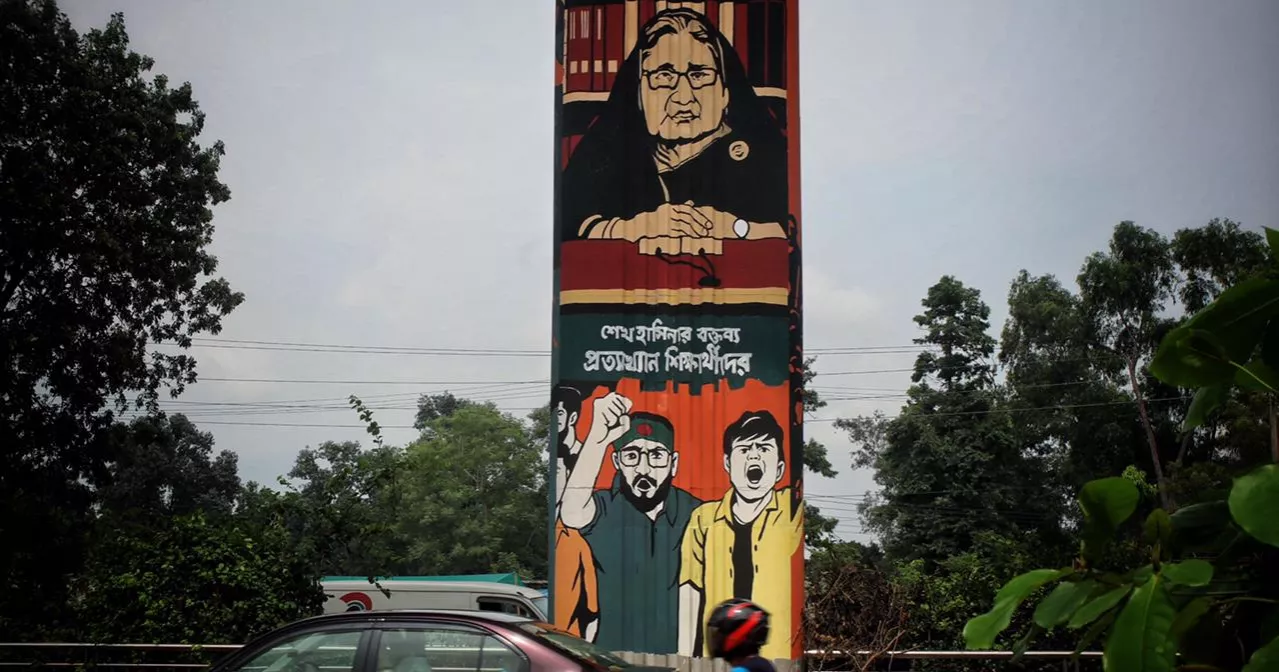 Graffiti chronicling of July Uprising adorn Dhaka Metro pillars