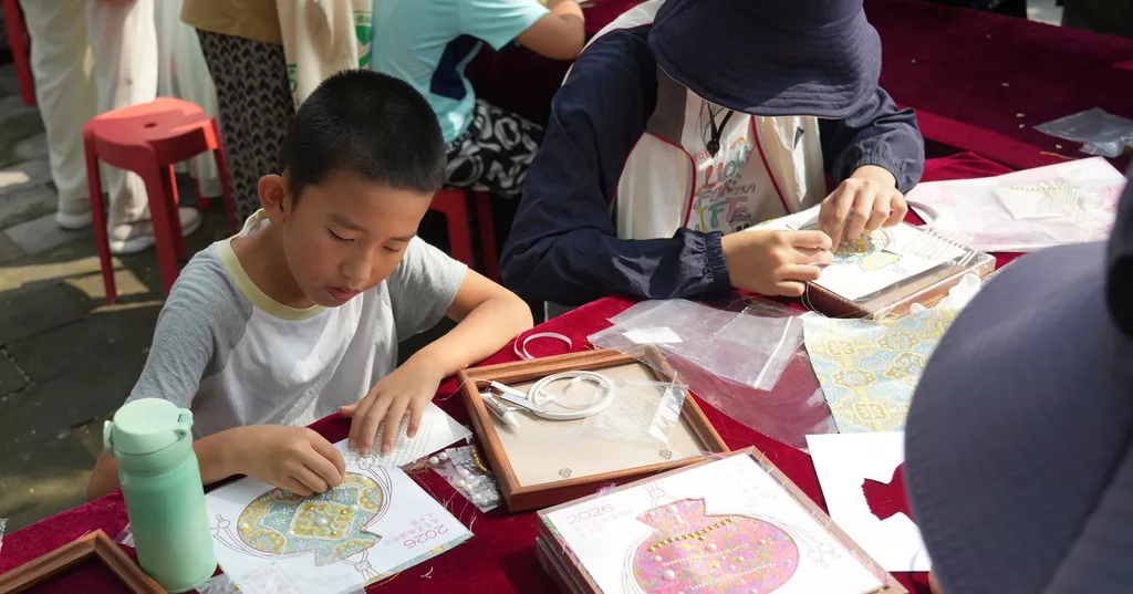 Chinese Valentine's Day rooted in legend, tradition beyond romance