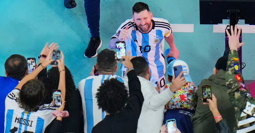 Photos of Lionel Messi at 6 World Cups from 2006