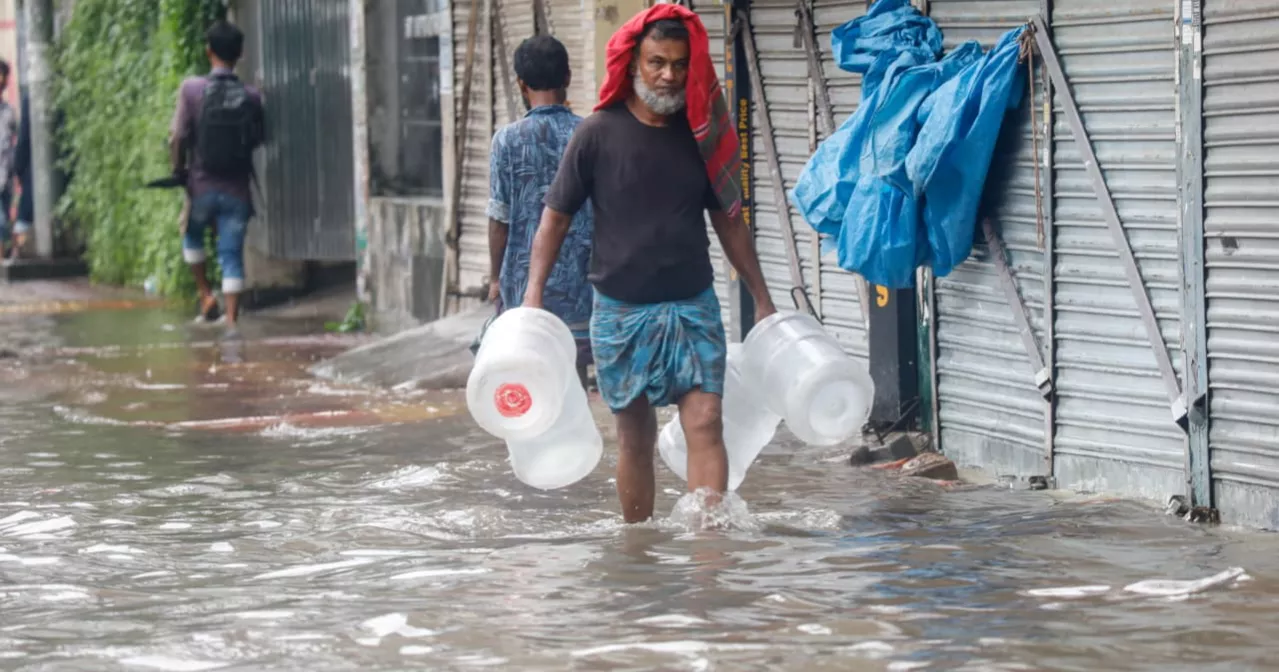Downpour leaves parts of Dhaka waterlogged