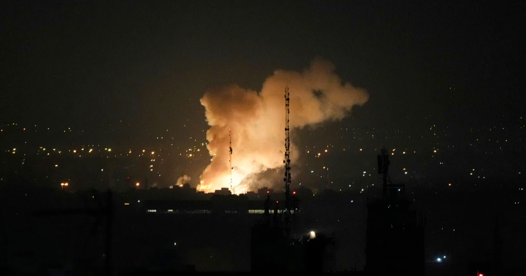 Trump urges Iran to make nuclear deal as conflict with Israel escalates