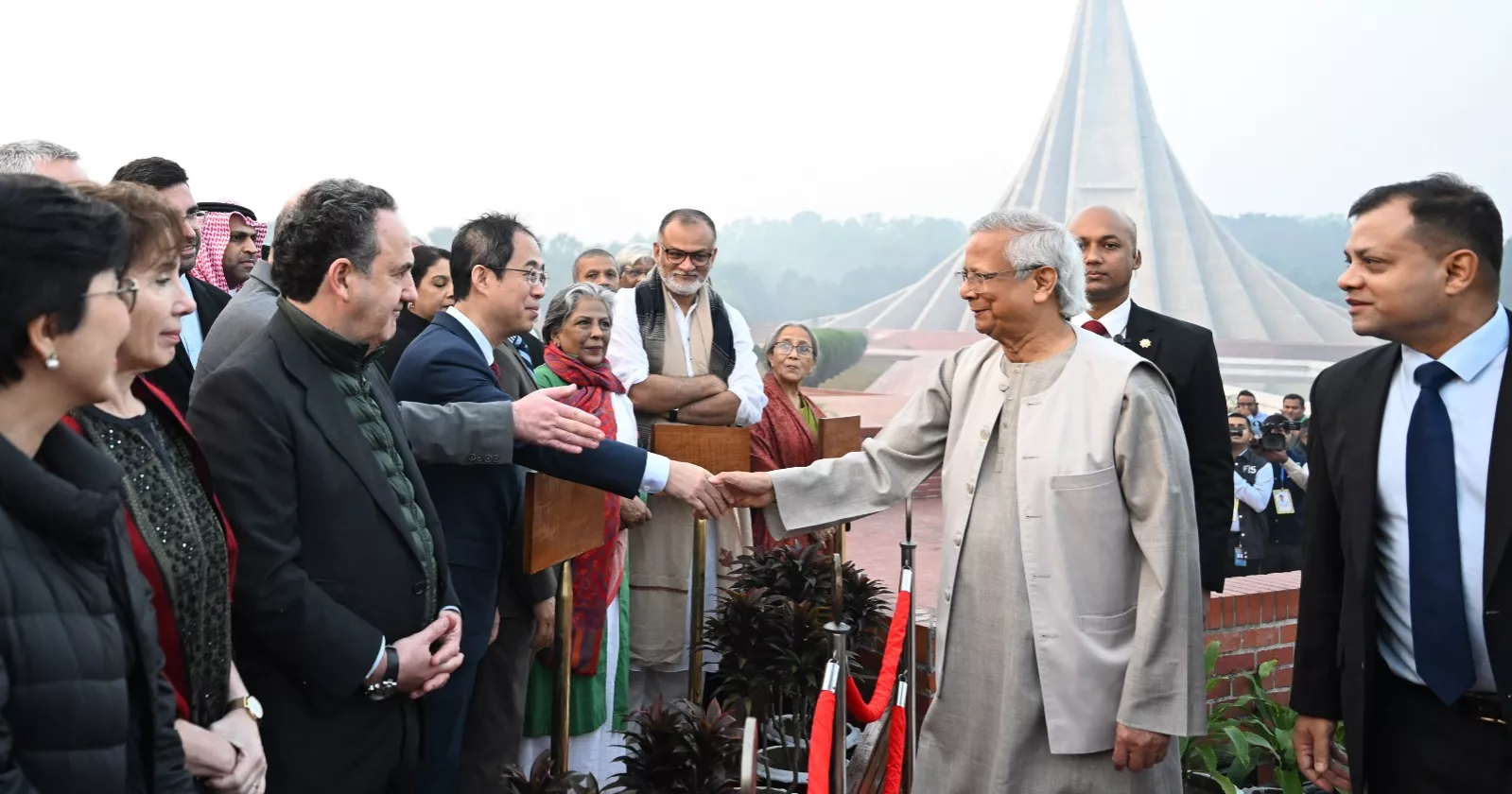 CA Prof Yunus pays tributes to Liberation War martyrs 