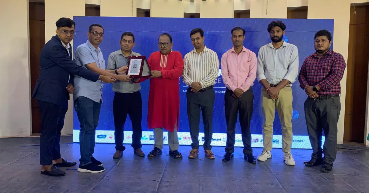 5 journalists among 11 receive Digital Media Forum awards