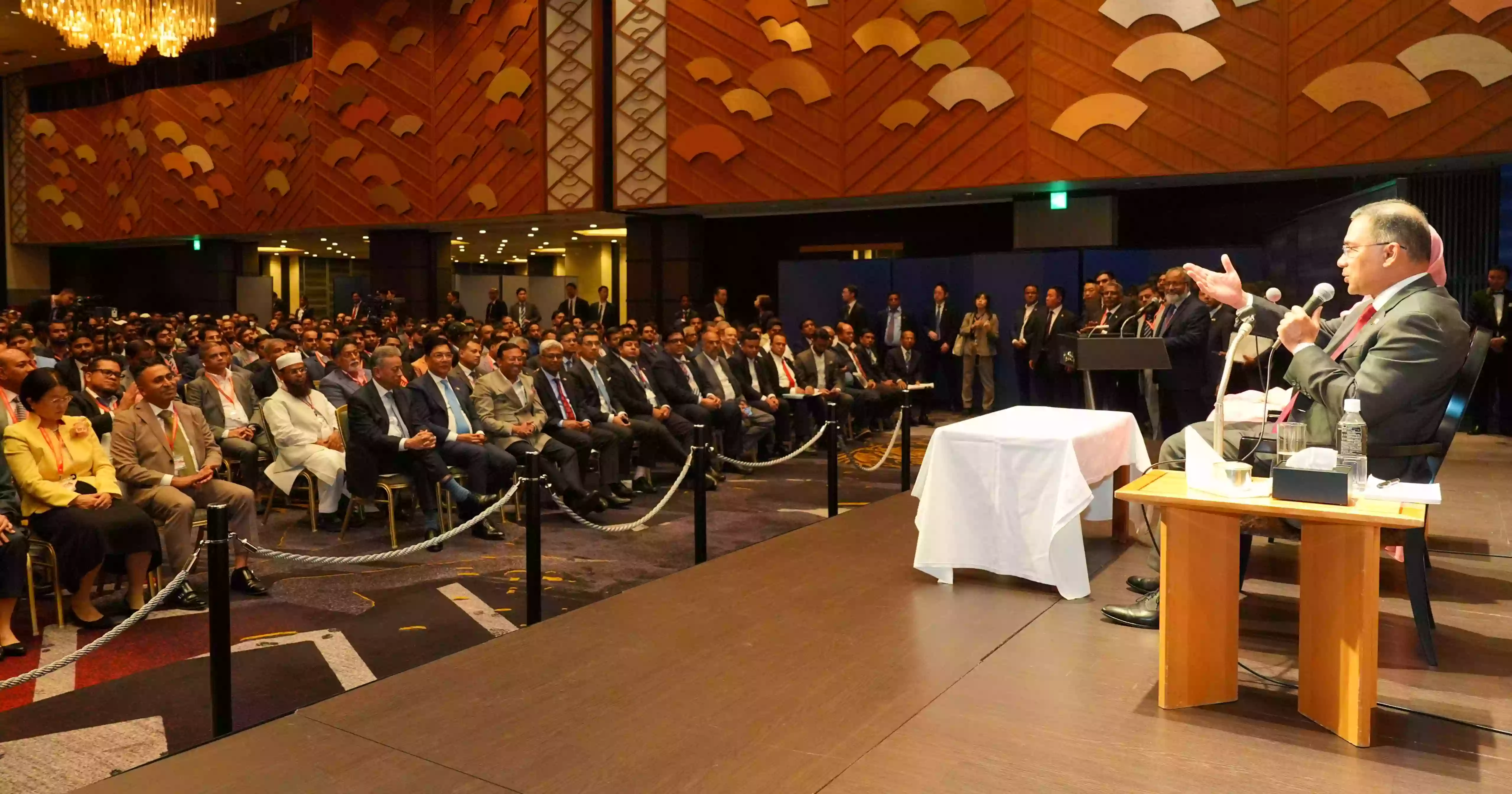 PM urges expatriates to help build a better Bangladesh