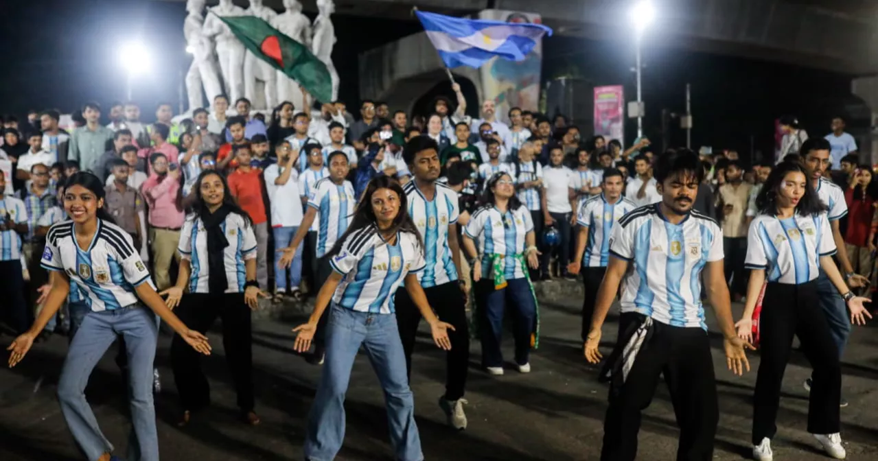 DU marks Messi’s birthday with flash mob, cake cutting