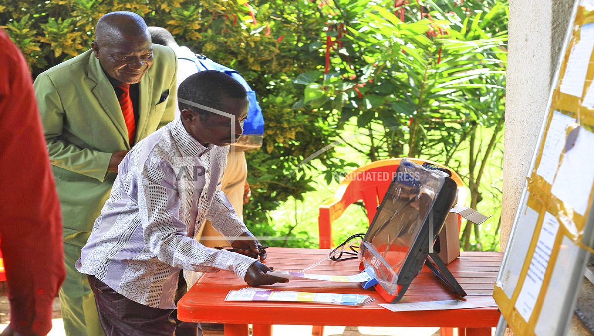 As Congo rolls toward election, voting machines a flashpoint