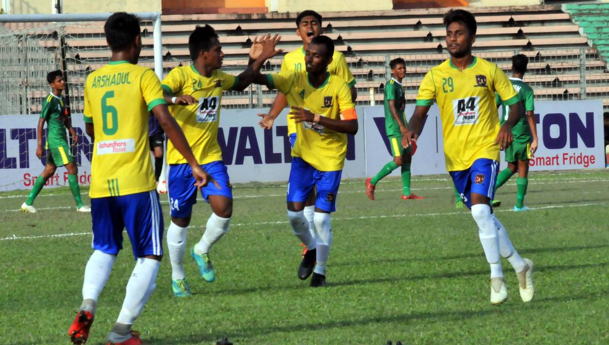 U-18 Football: Sheikh Jamal DC crush Rahmatgonj MFS by 5-0 goals