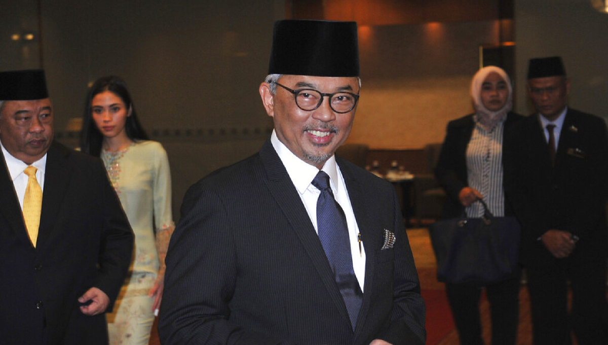 Malaysian royals pick Pahang sultan as new king