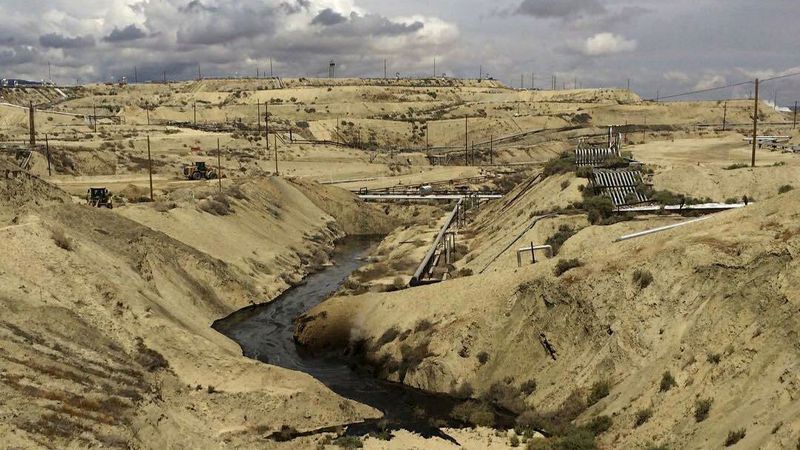 Chevron spills 800,000 gallons of oil, water in California